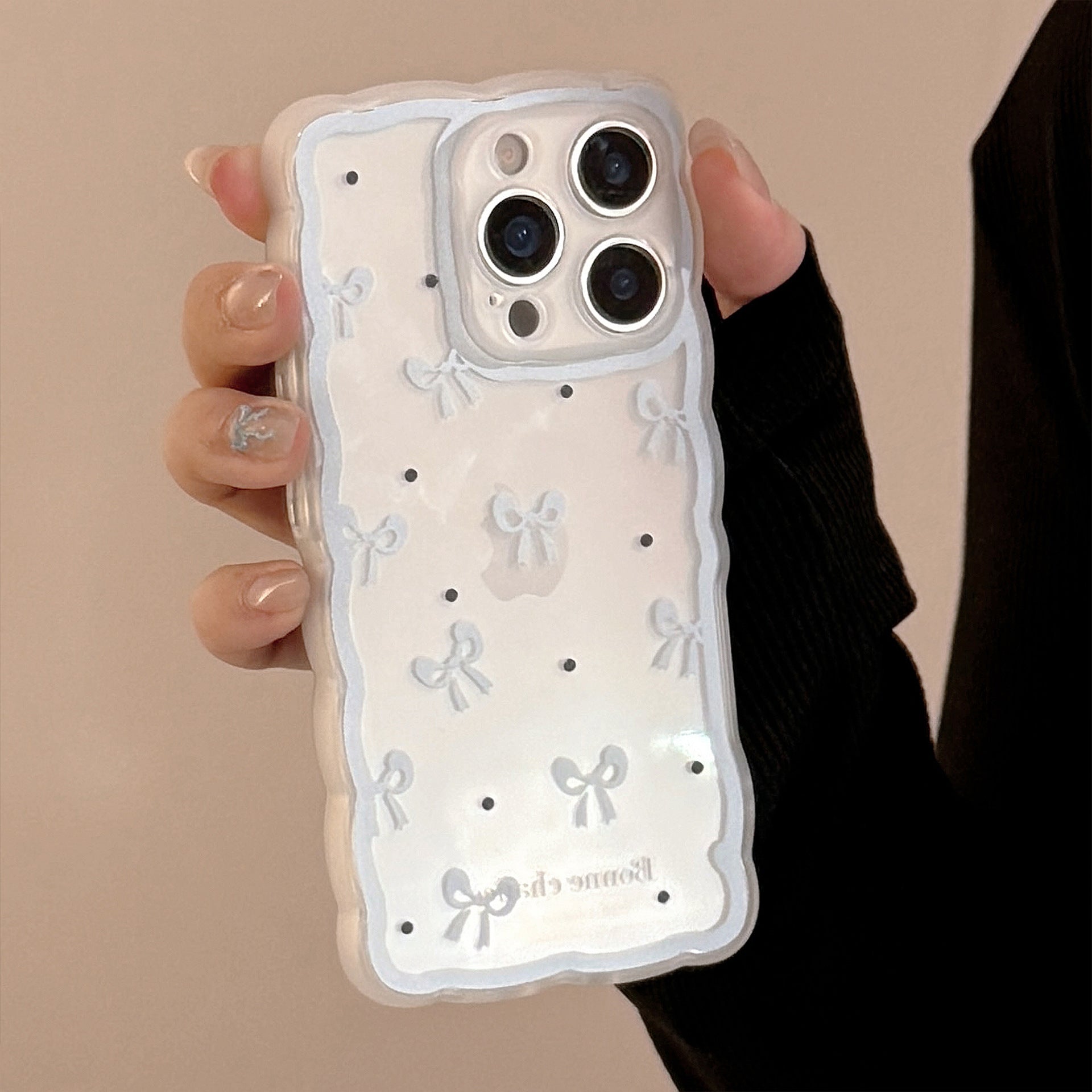 ゆるふわライン｜リボンとドットのiPhoneケース