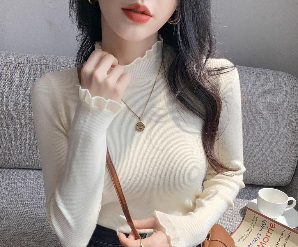 フリルネックリブニット｜上品スリムフィットトップス