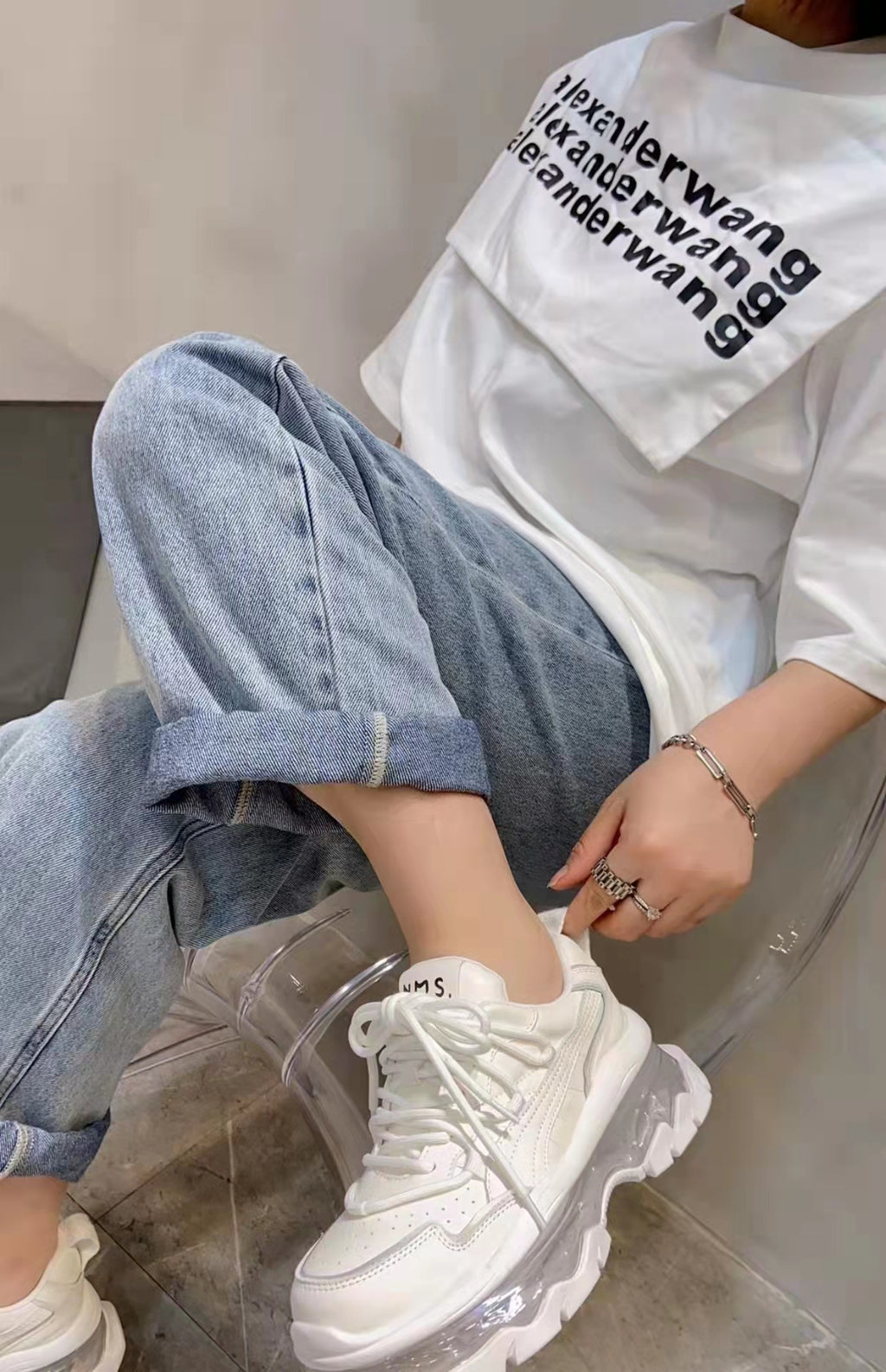 ボリュームソール｜クリアエアスニーカー