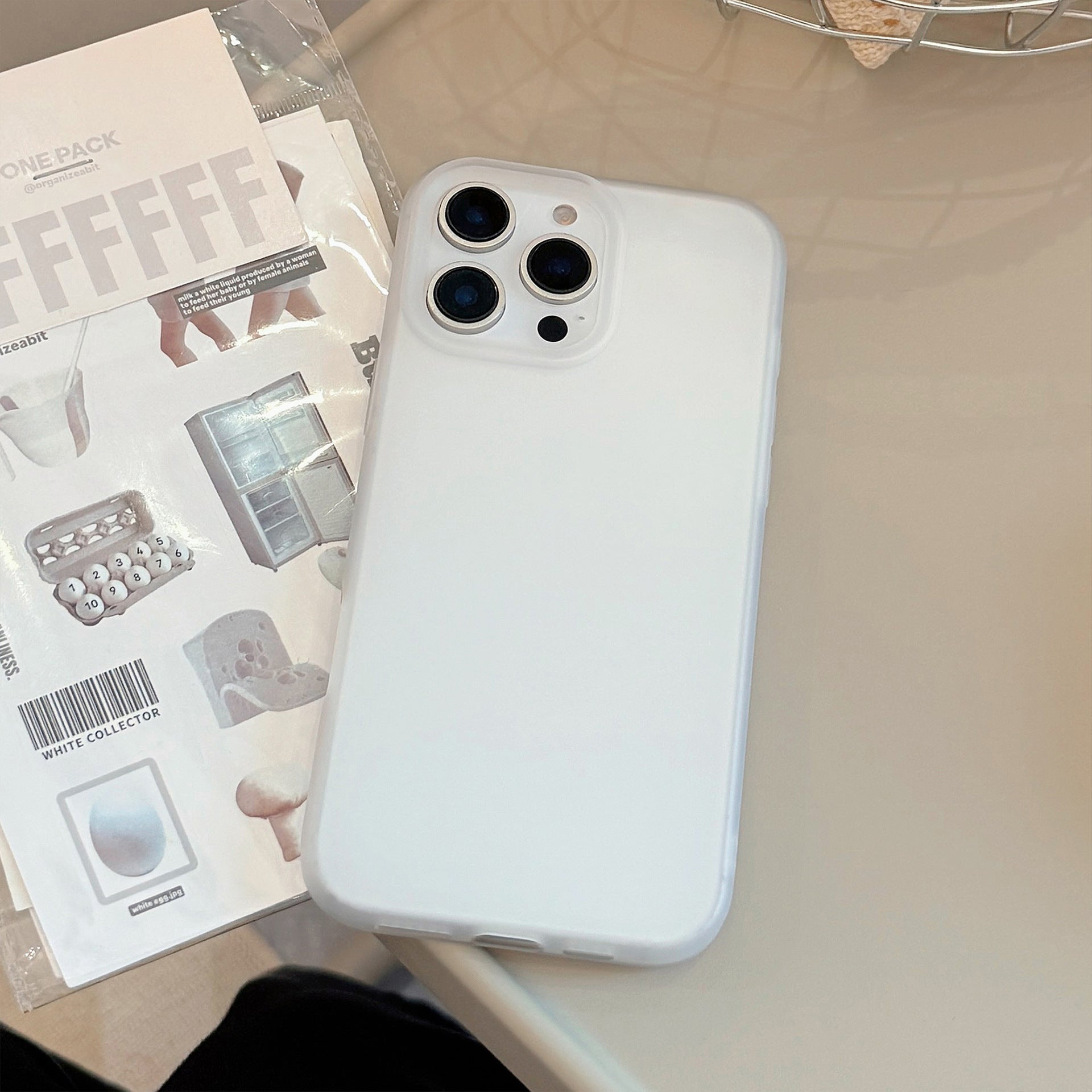 くすみパステル｜やさしい色味のシンプルケース