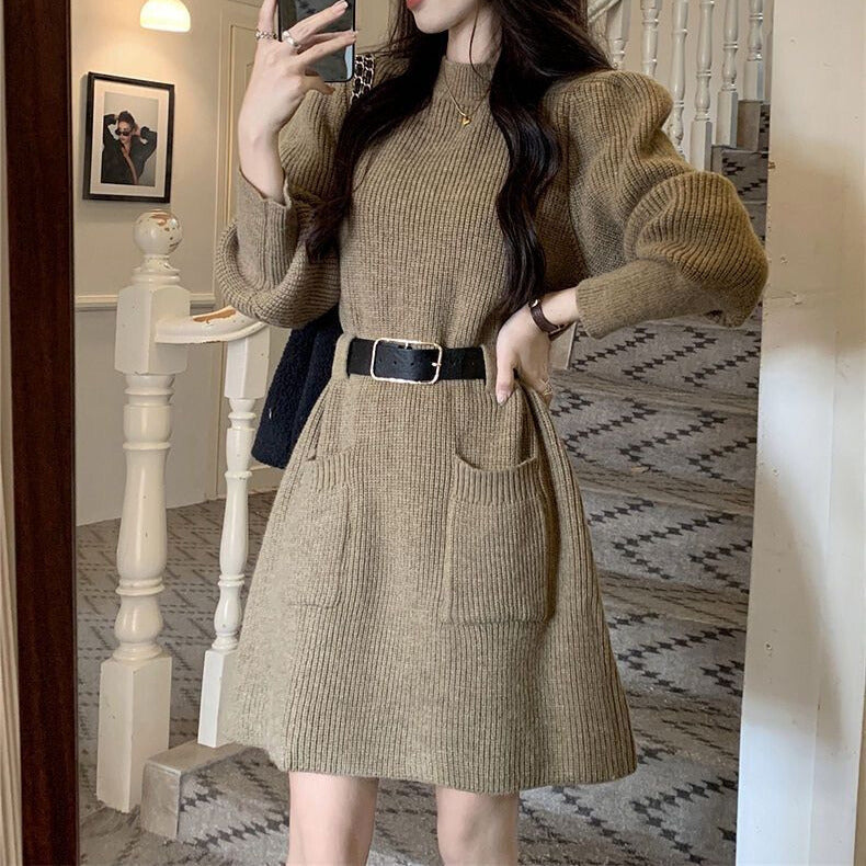 ベルト付きで着映える｜ニットワンピース