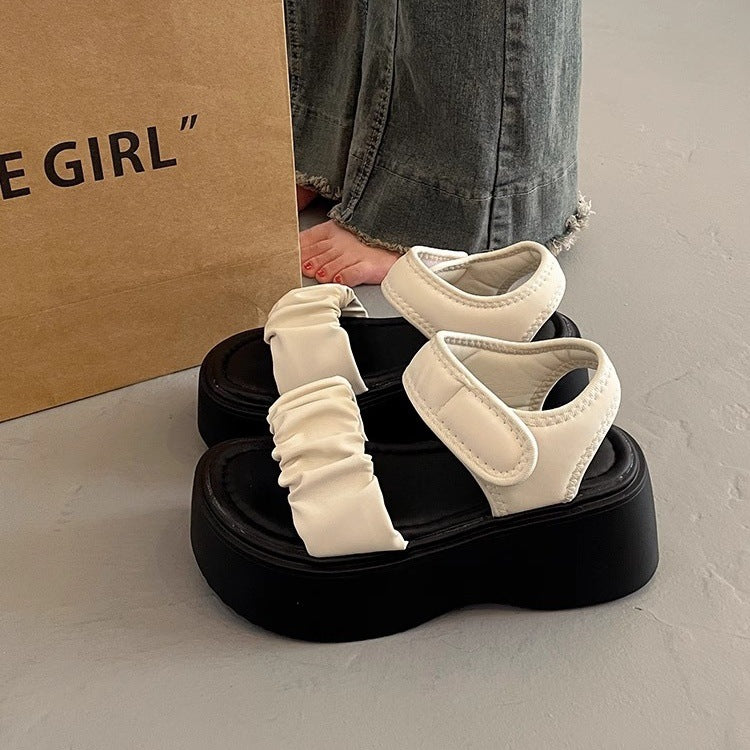 ギャザーデザイン｜厚底サンダル