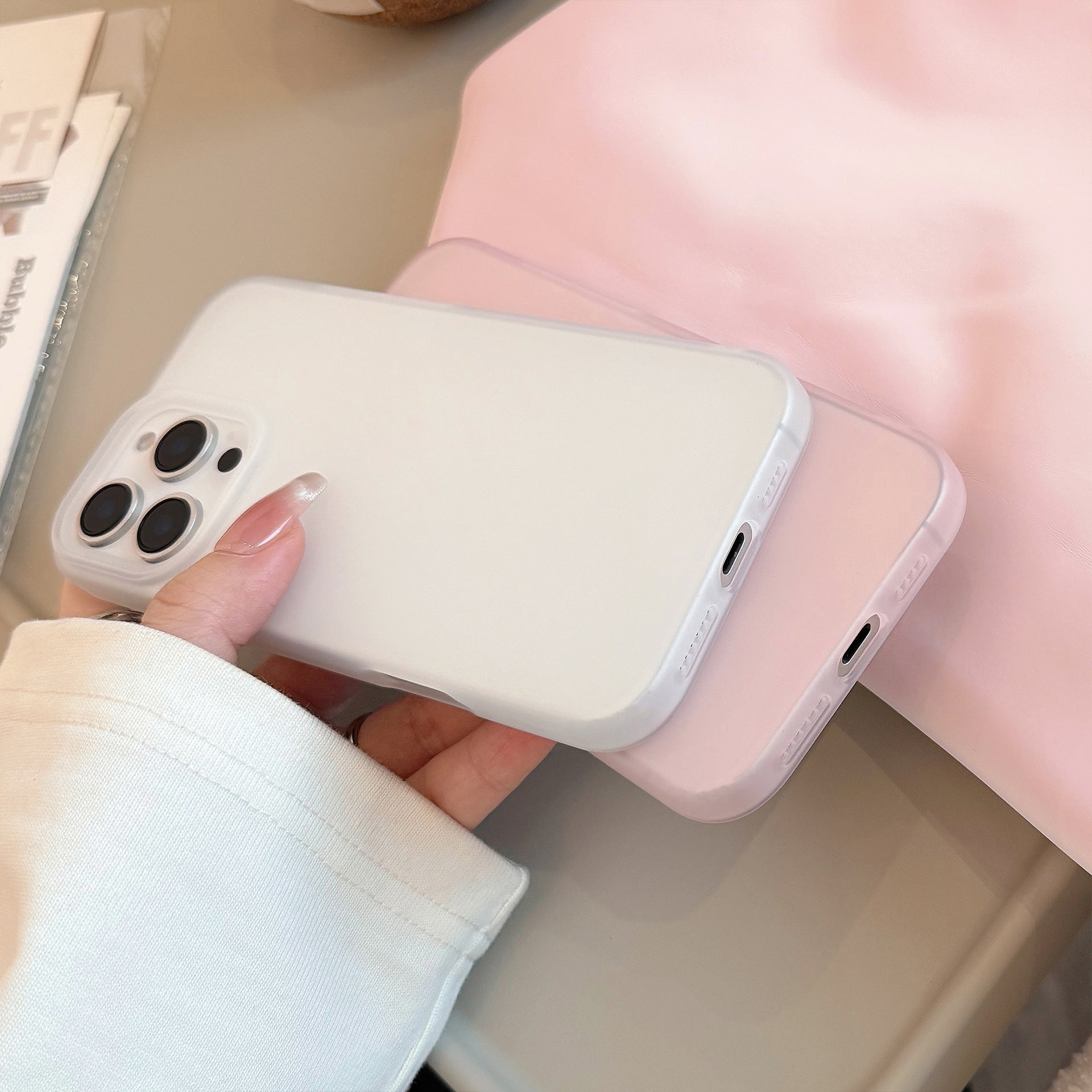 くすみパステル｜やさしい色味のシンプルケース