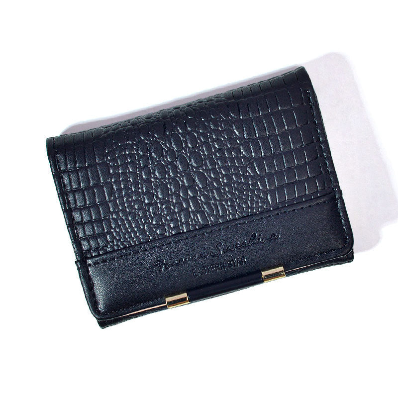 クロコ調デザイン｜コンパクト三つ折り財布