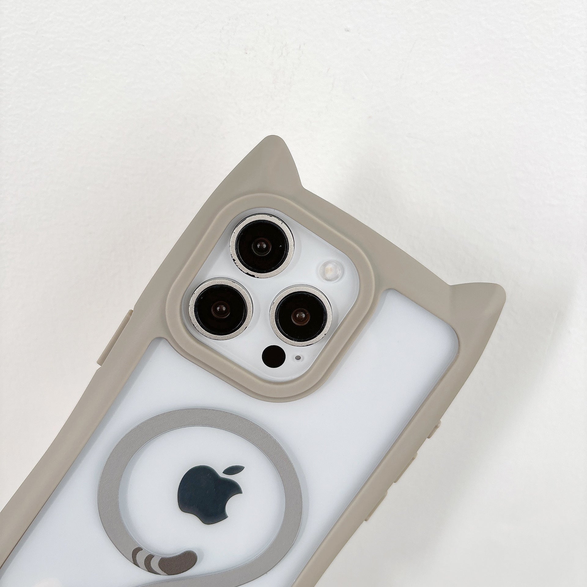 【MagSafe対応】ねこみみ＆しっぽ｜デザインiPhoneケース