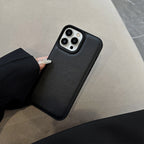 ミニマルデザイン｜レザー調ブラックケース