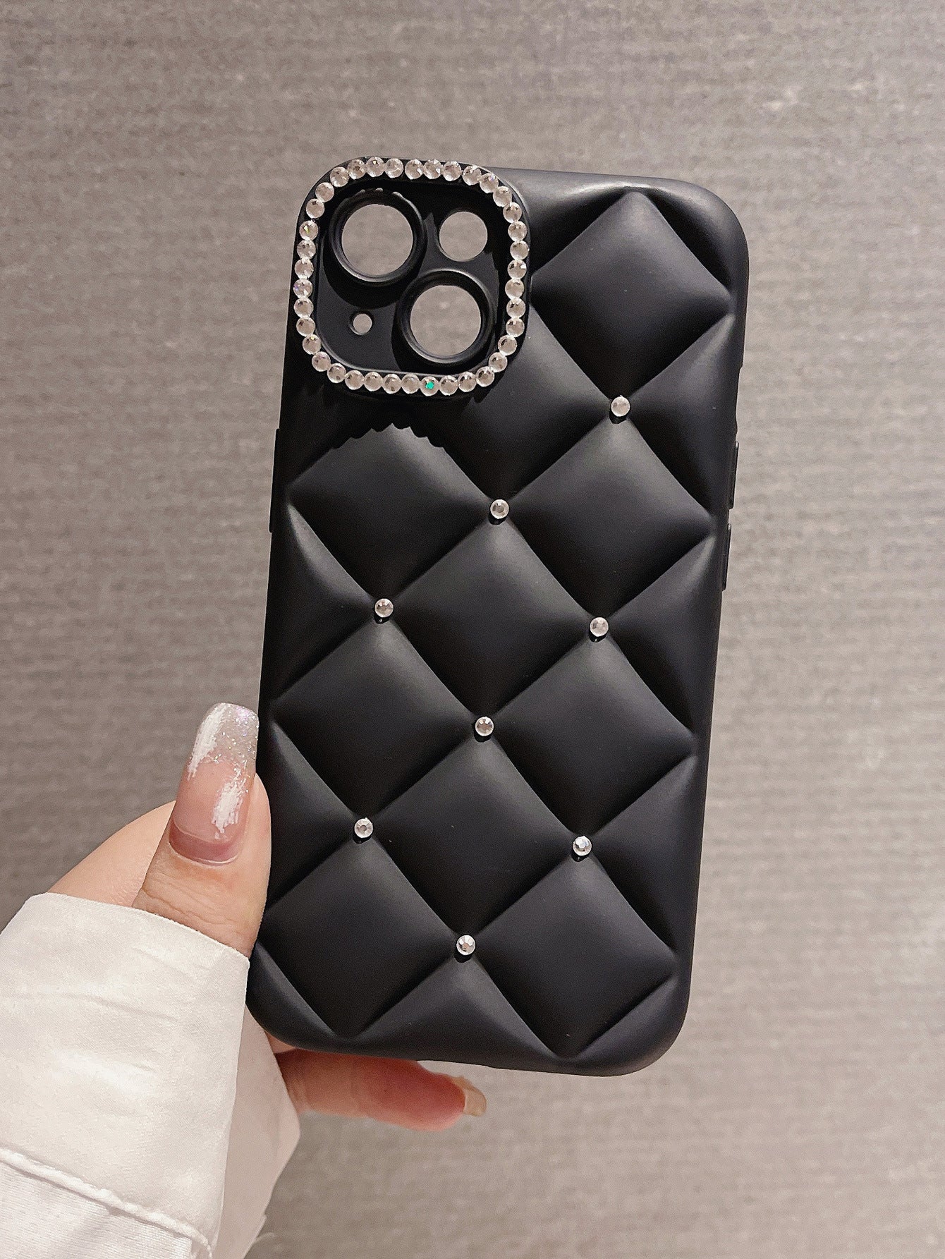 ビジューデザインキルティングiPhoneケース