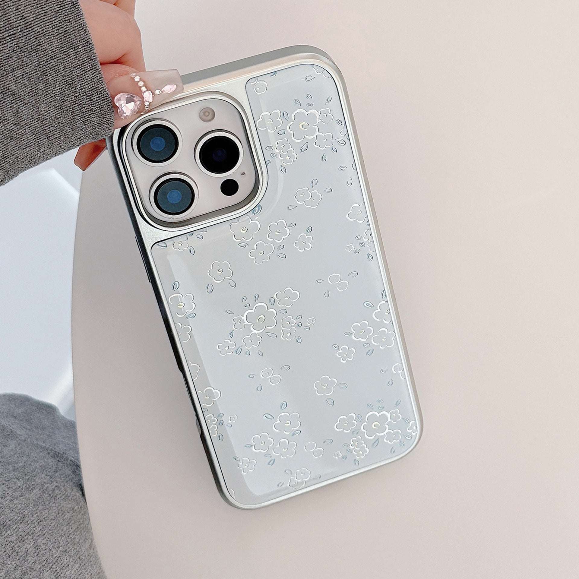 フラワープリント｜透明感iPhoneケース