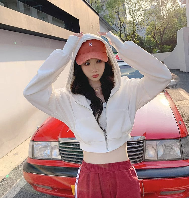 ベルベット裏地｜クロップド丈ジップアップパーカー