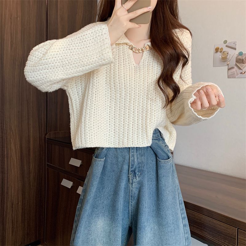 チェーン付きデザイン｜ゆったりニットトップス