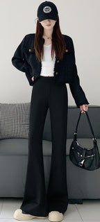 美脚シルエット｜フレアスラックスパンツ