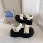 ギャザーデザイン｜厚底サンダル