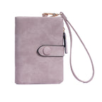 スエード調デザイン｜収納たっぷり二つ折り財布