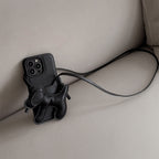 子犬チャーム付きショルダーiPhoneケース｜カード収納・ストラップ付き