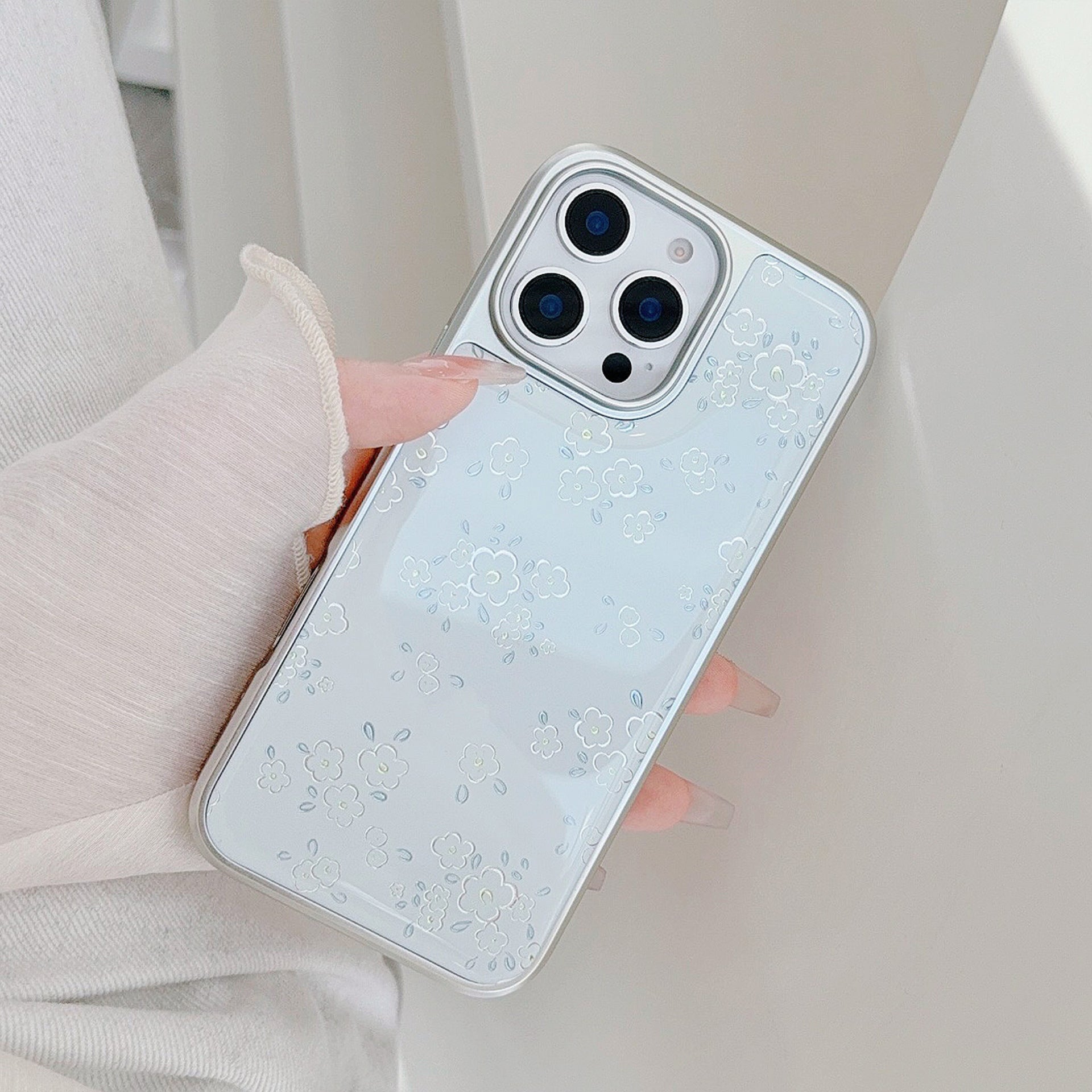 フラワープリント｜透明感iPhoneケース