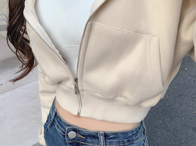 ベルベット裏地｜クロップド丈ジップアップパーカー