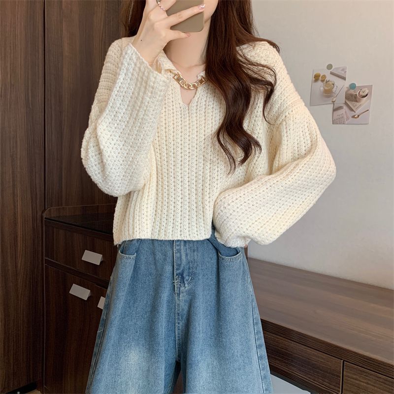 チェーン付きデザイン｜ゆったりニットトップス