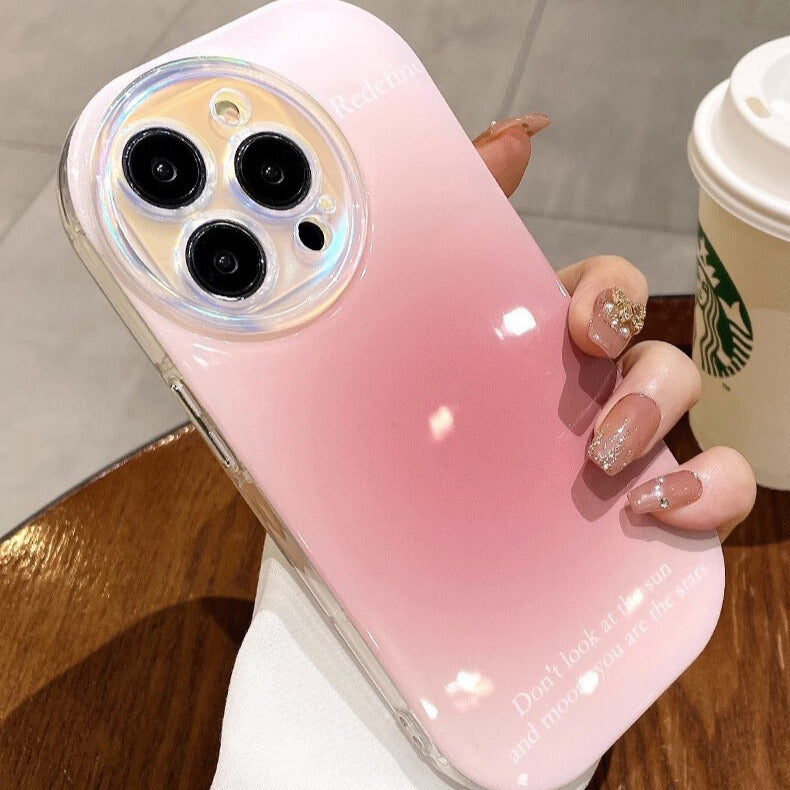 丸みフォルム×透明感グラデーション｜高品質シリコンiPhoneケース