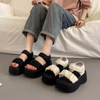 ギャザーデザイン｜厚底サンダル