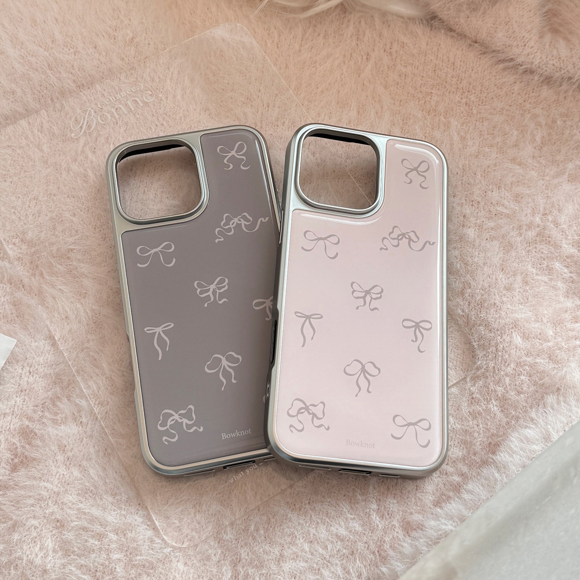 リボン柄プリント｜シルバーフレームiPhoneケース