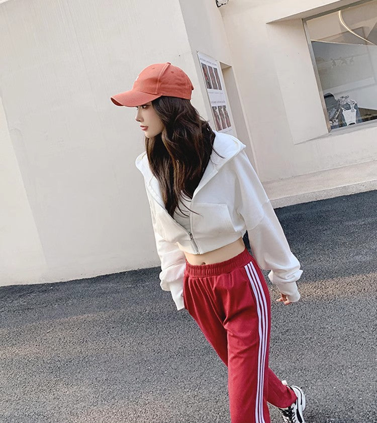 ベルベット裏地｜クロップド丈ジップアップパーカー