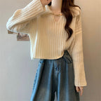 チェーン付きデザイン｜ゆったりニットトップス