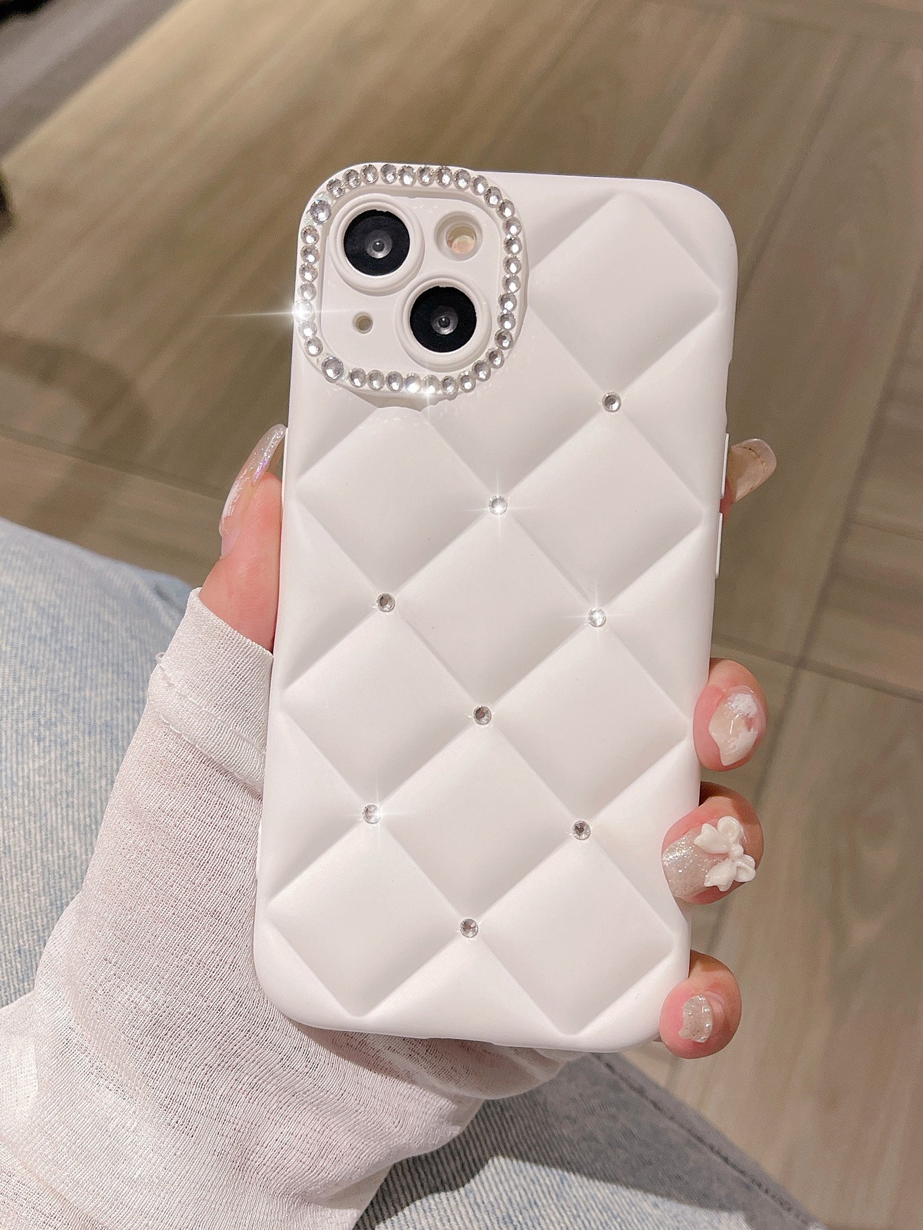 ビジューデザインキルティングiPhoneケース