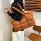 パフィースクエアショルダーバッグ