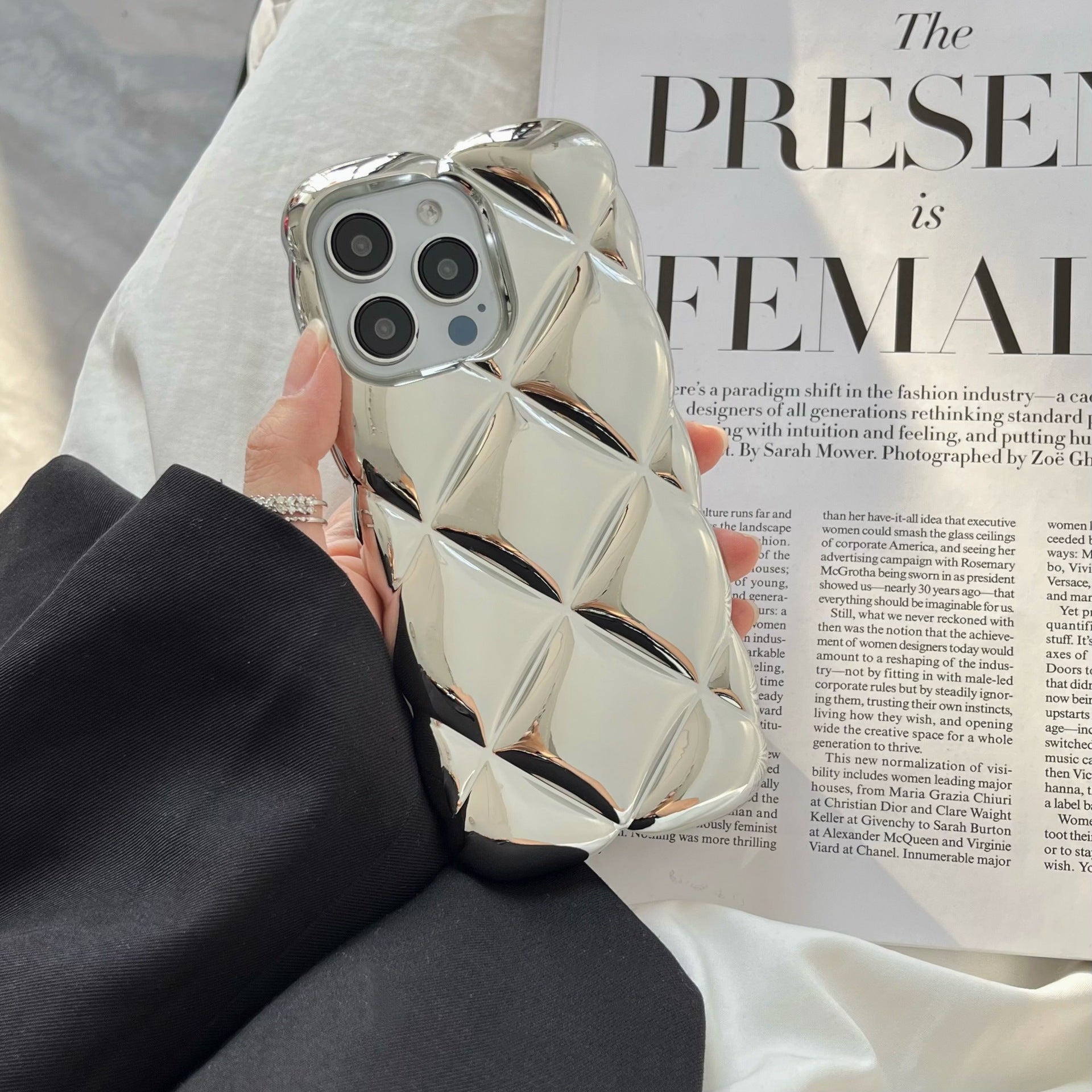 メタリックキルティングiPhoneケース