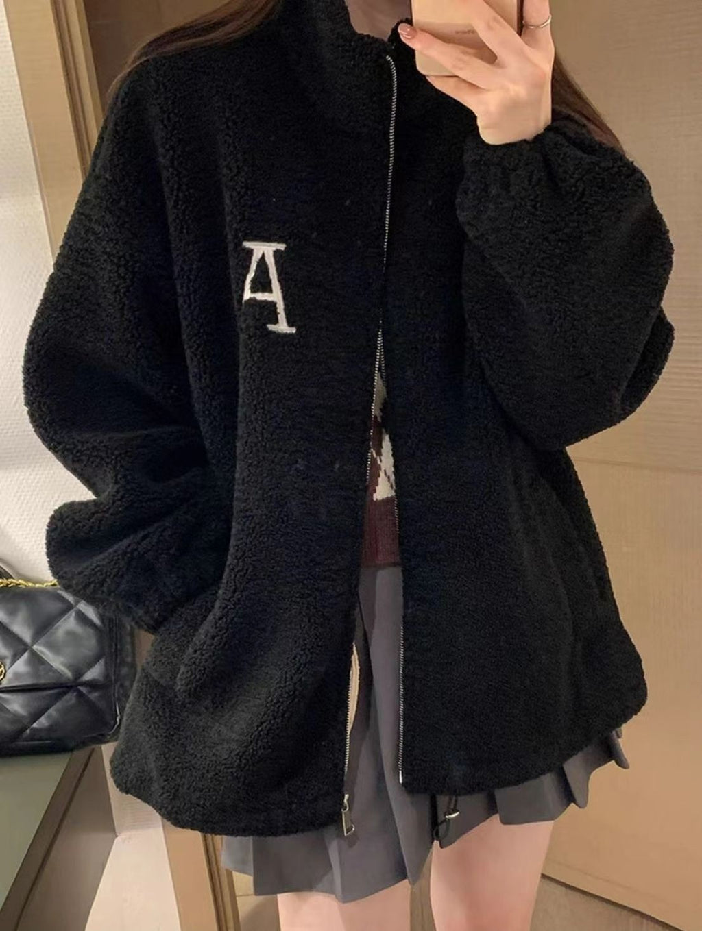 ロゴ刺繍ボアジャケット