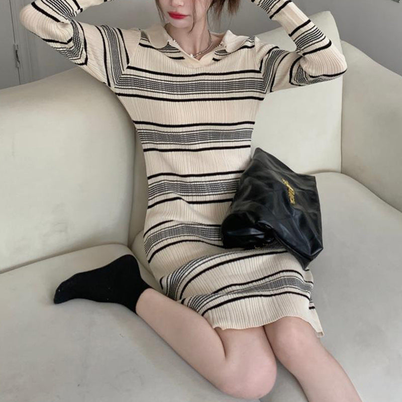 ストライプリブニットワンピース