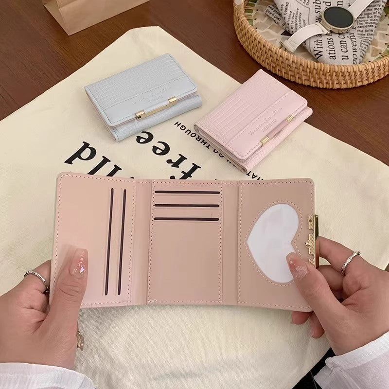 クロコ調デザイン｜コンパクト三つ折り財布