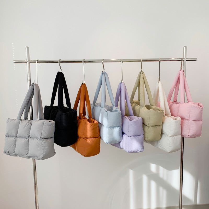 パフィースクエアショルダーバッグ