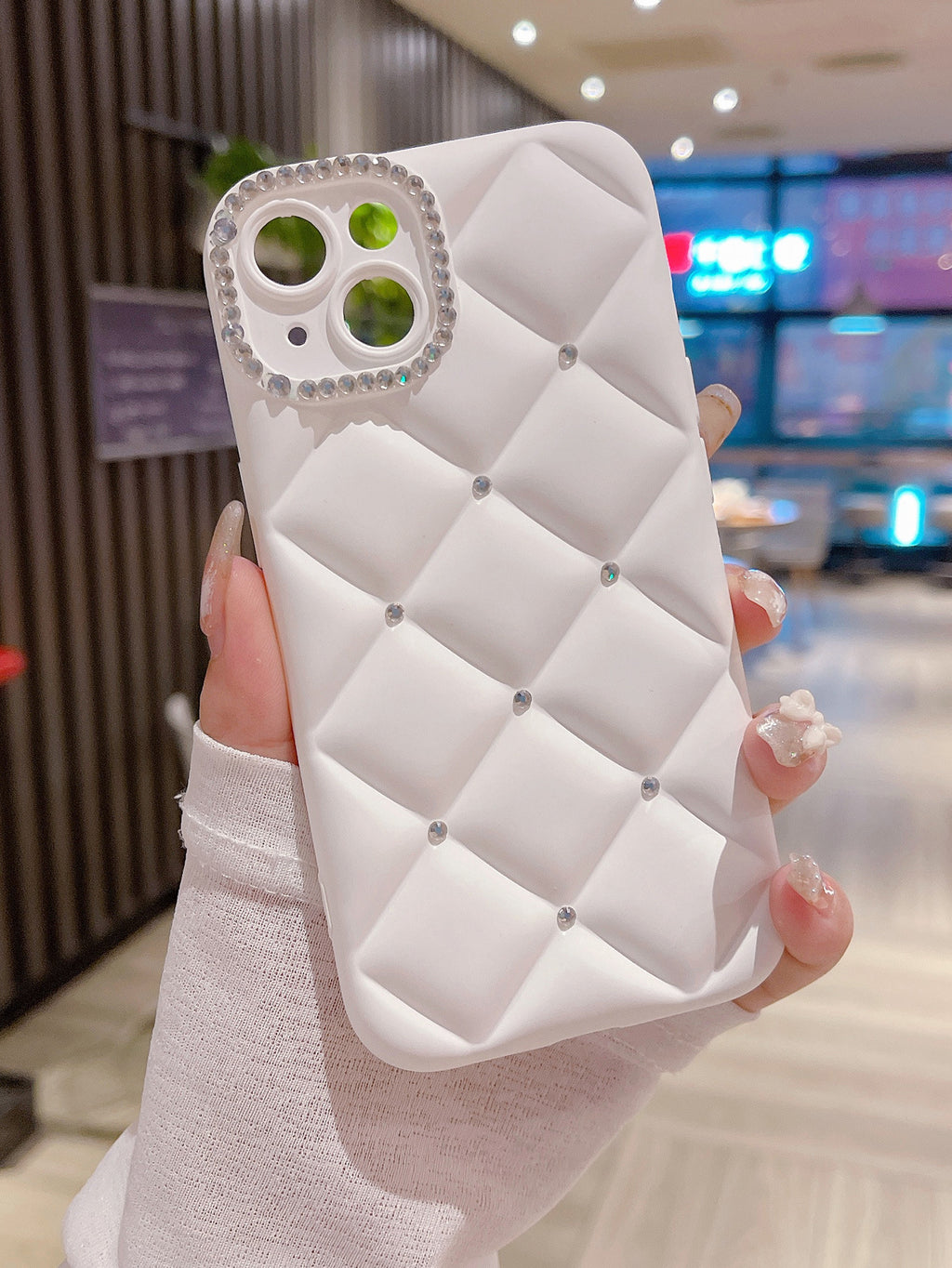 ビジューデザインキルティングiPhoneケース