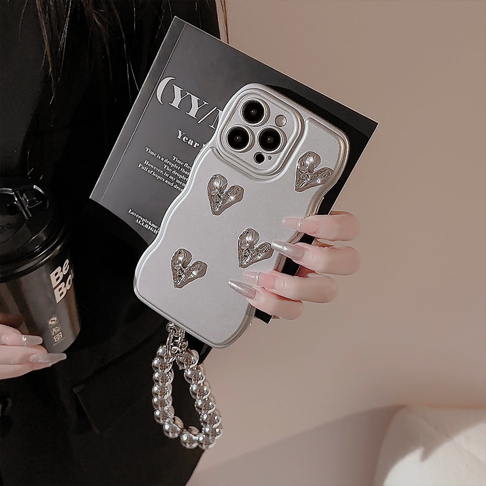 立体ハート×メタリックチャーム｜シルバーiPhoneケース