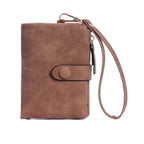 スエード調デザイン｜収納たっぷり二つ折り財布