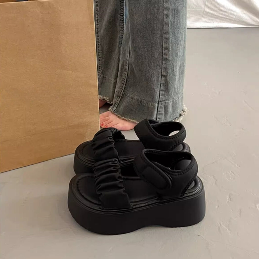 ギャザーデザイン｜厚底サンダル