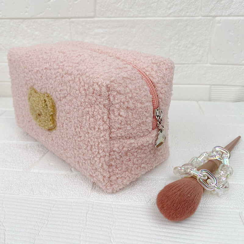 くまフェイス｜ふわもこメイクポーチ