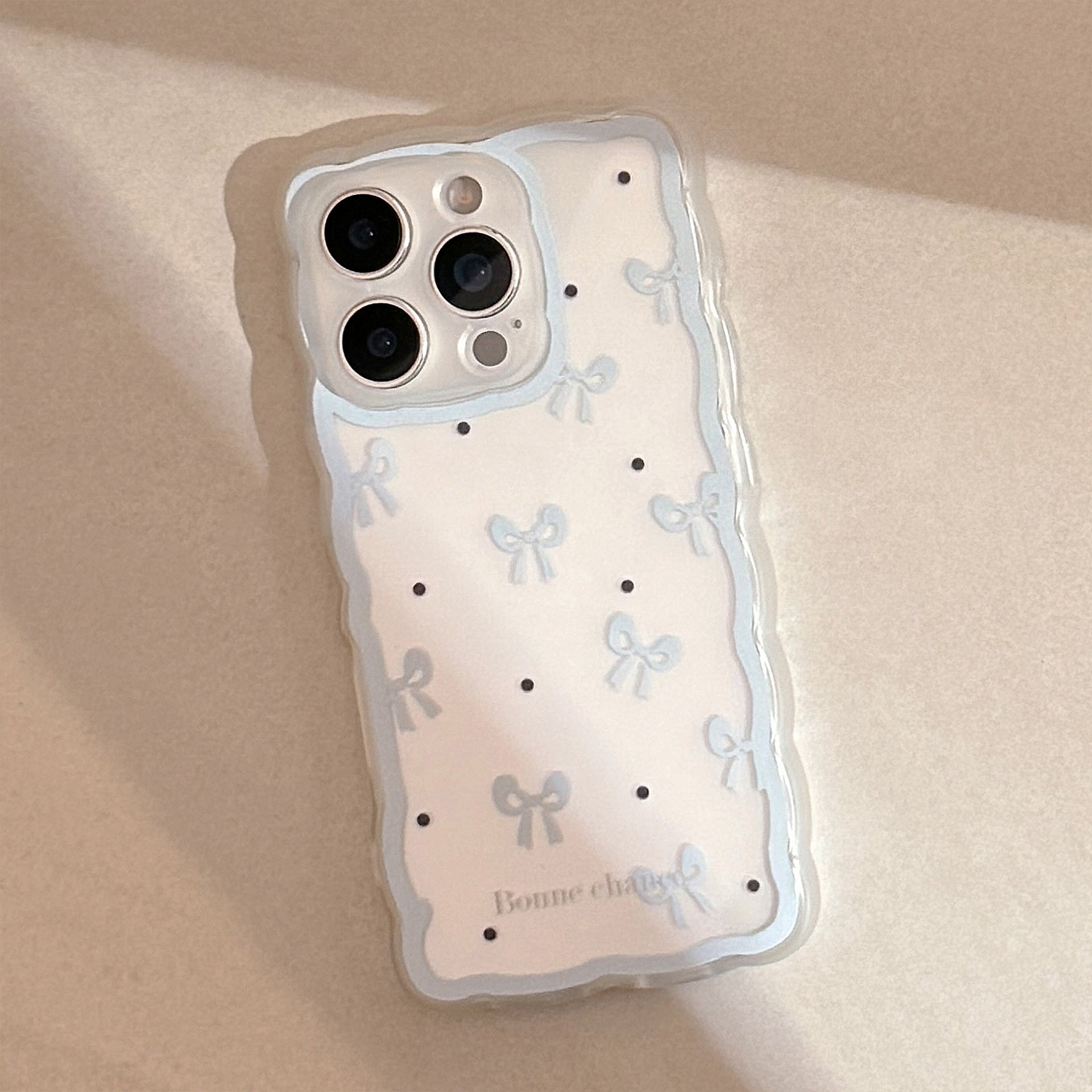 ゆるふわライン｜リボンとドットのiPhoneケース