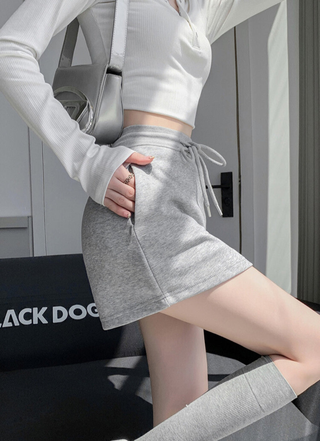 スポーティに盛れる！万能スウェット素材｜レイヤードスカート