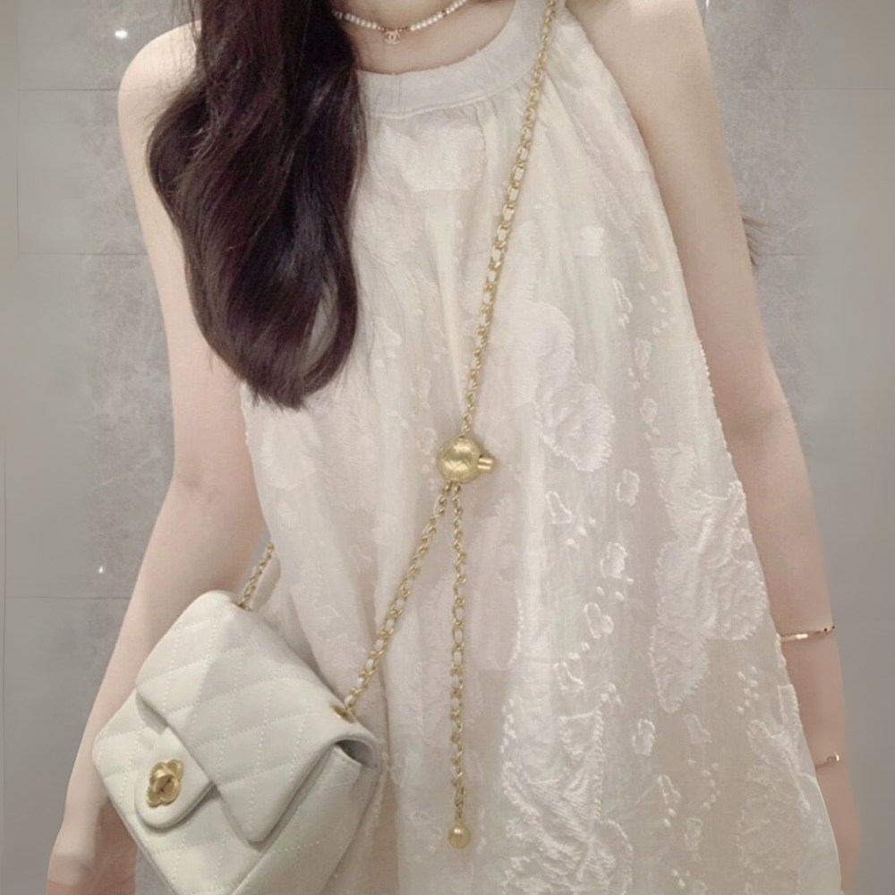 ふわりと軽やか｜ノースリーブ刺繍ワンピース